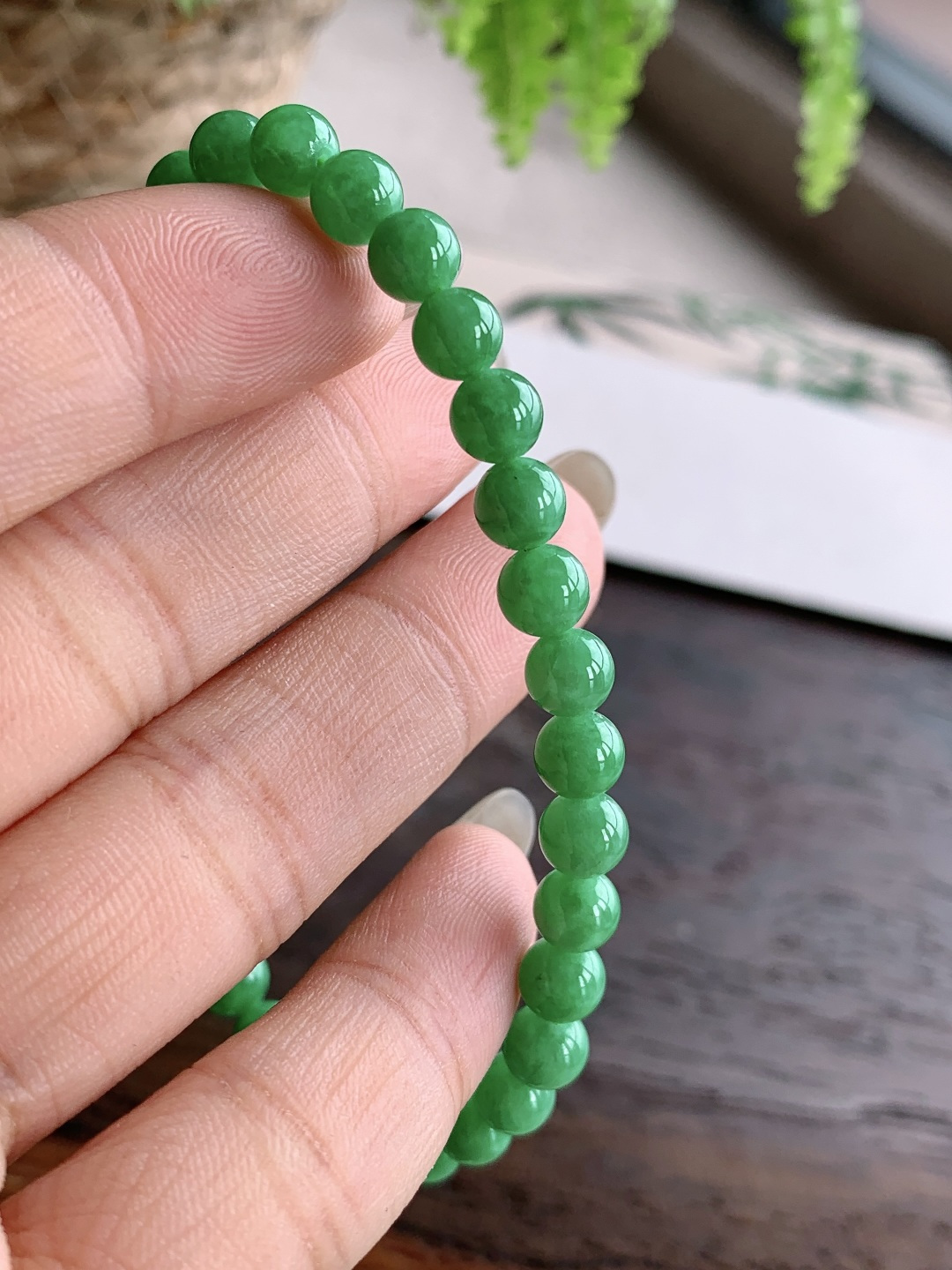 ️冰阳绿手串圆珠子手串 缅料 性比高 5.7mm 10.8克