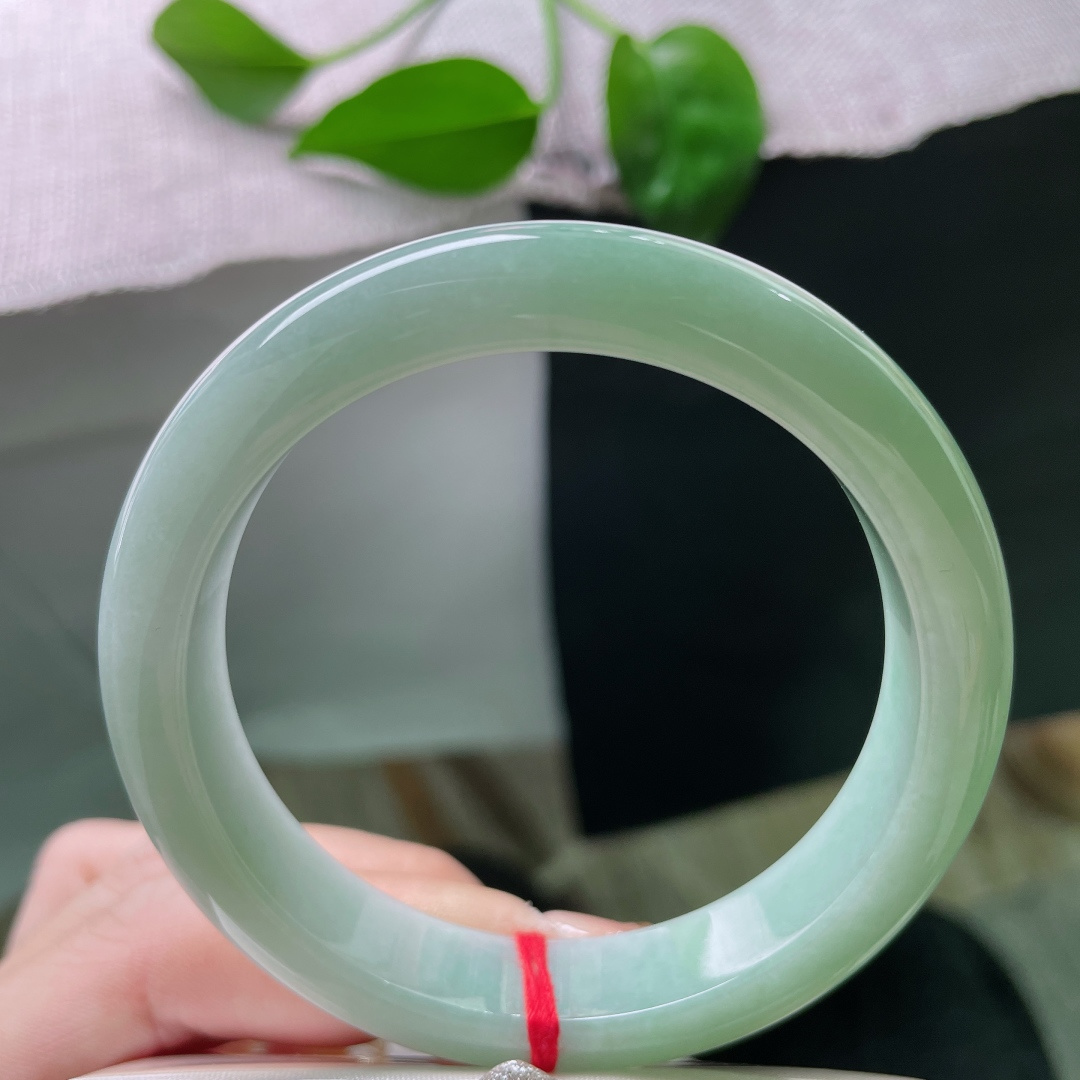 绿底正圈，水润细腻，青春年华，温婉可人，有棉线，ss58604a