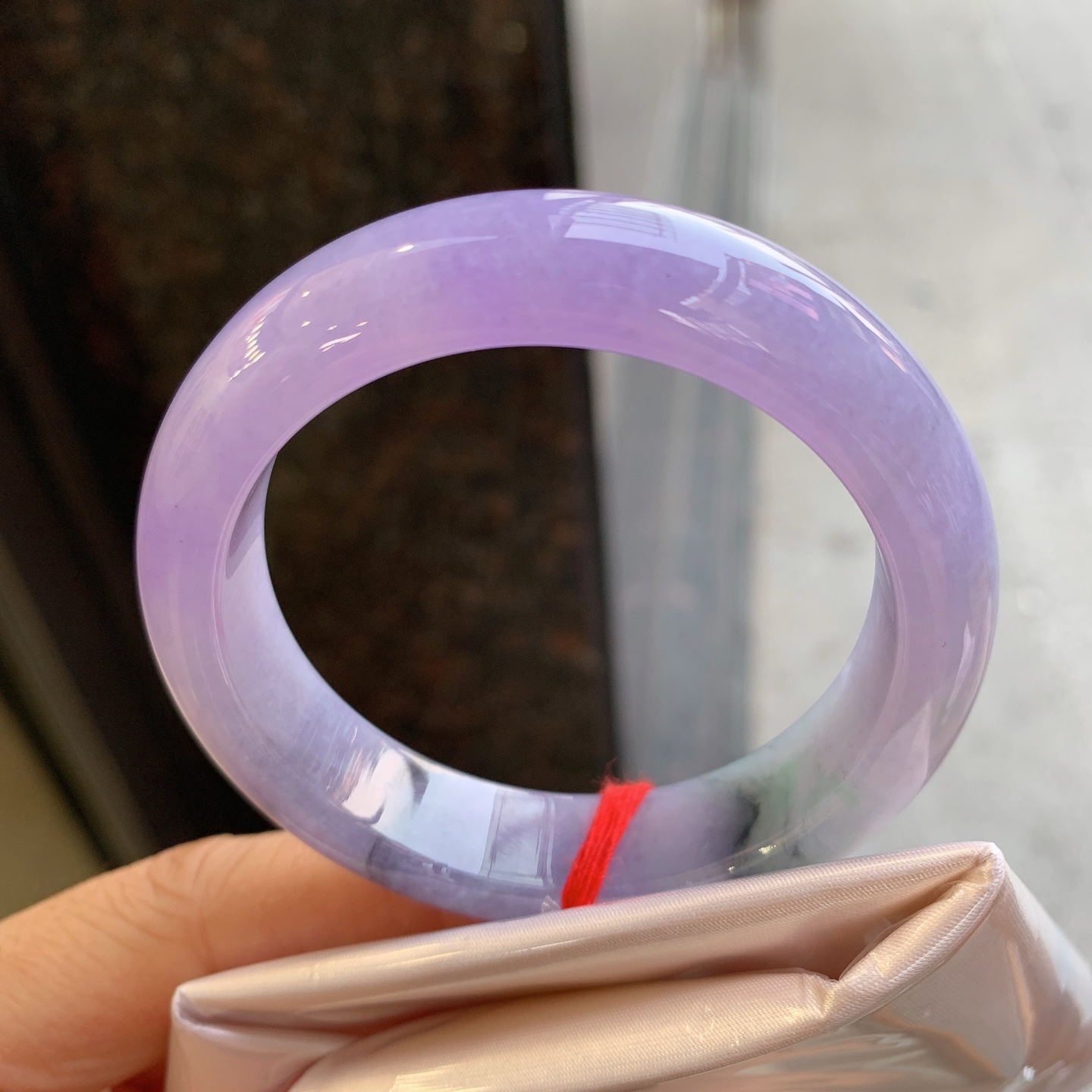 正圈粉紫带乌鸡，有纹，尺寸：51.5/13.3/8.2，小圈口