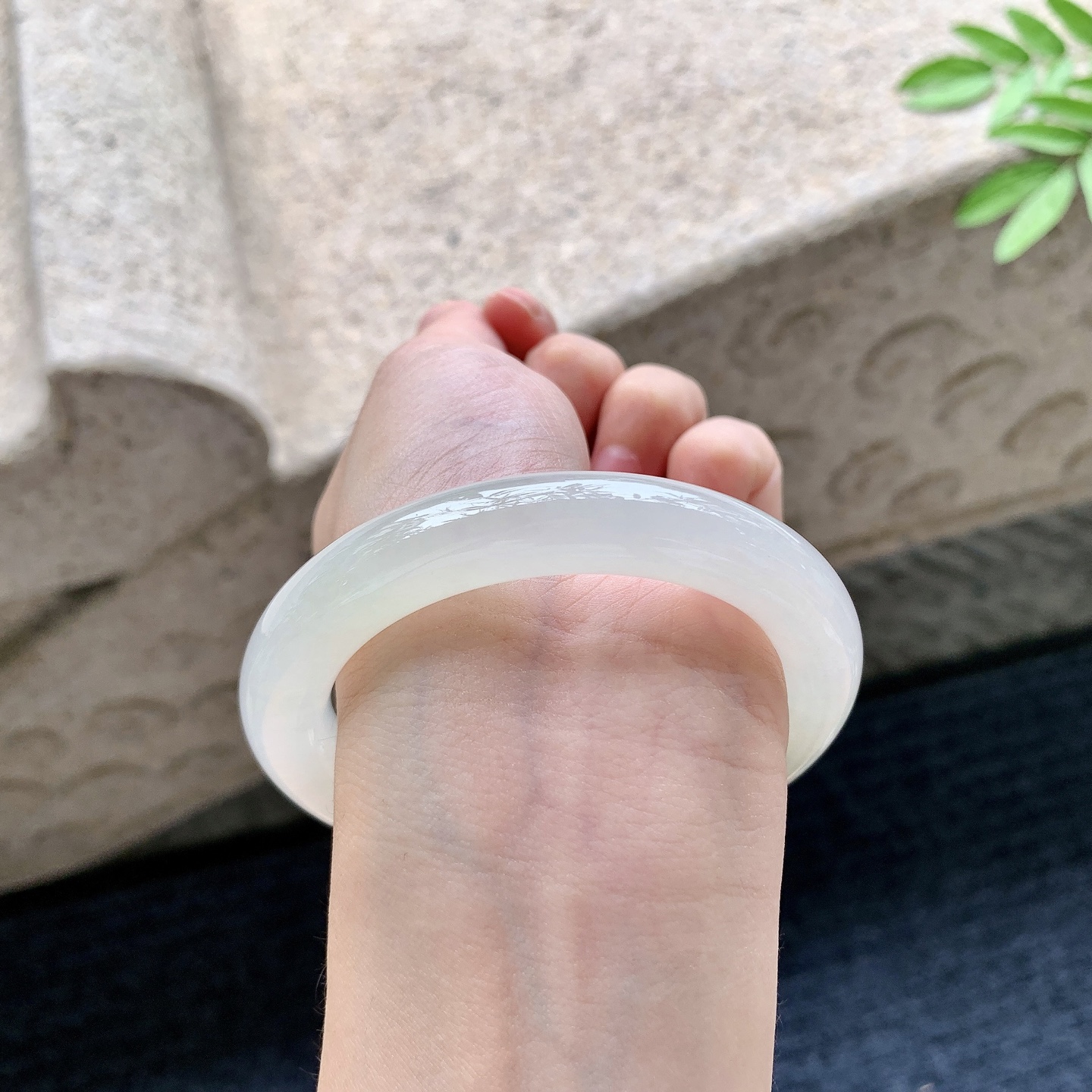 圆条55 56 冰糯黄翡，水润，种老，细腻，打灯有絮线