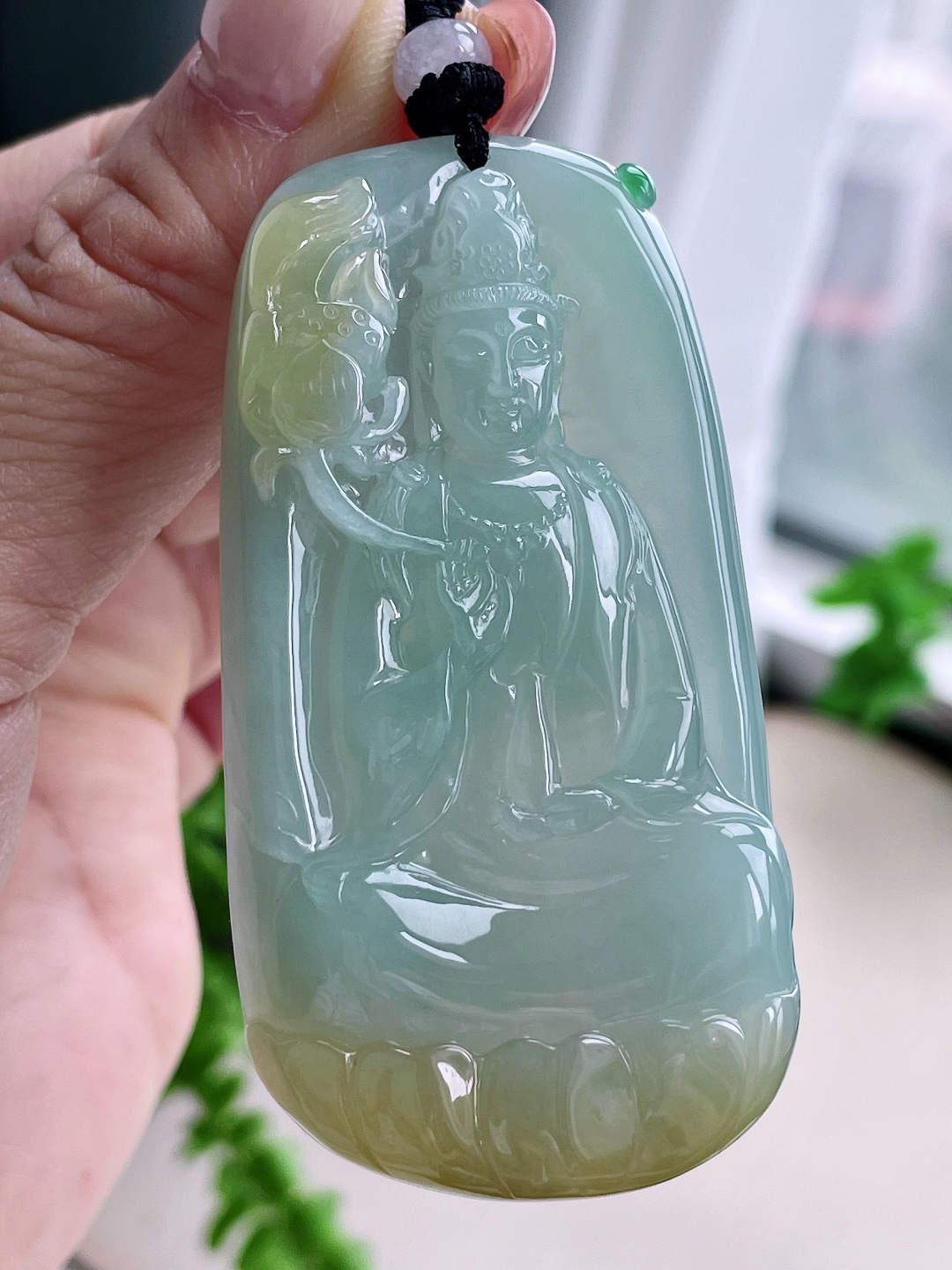 冰双彩大势至菩萨持莲观音牌吊坠 性比高 厚装晴水 67.7-34.8-9.6 50克