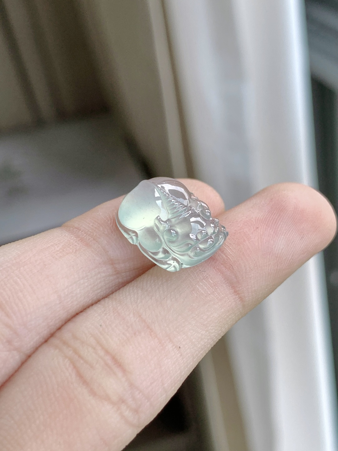 【裸石】冰种貔貅吊坠【说明】缅甸 无裂 性比高【尺寸】15.8-12.8-5.3【重量】2.2克