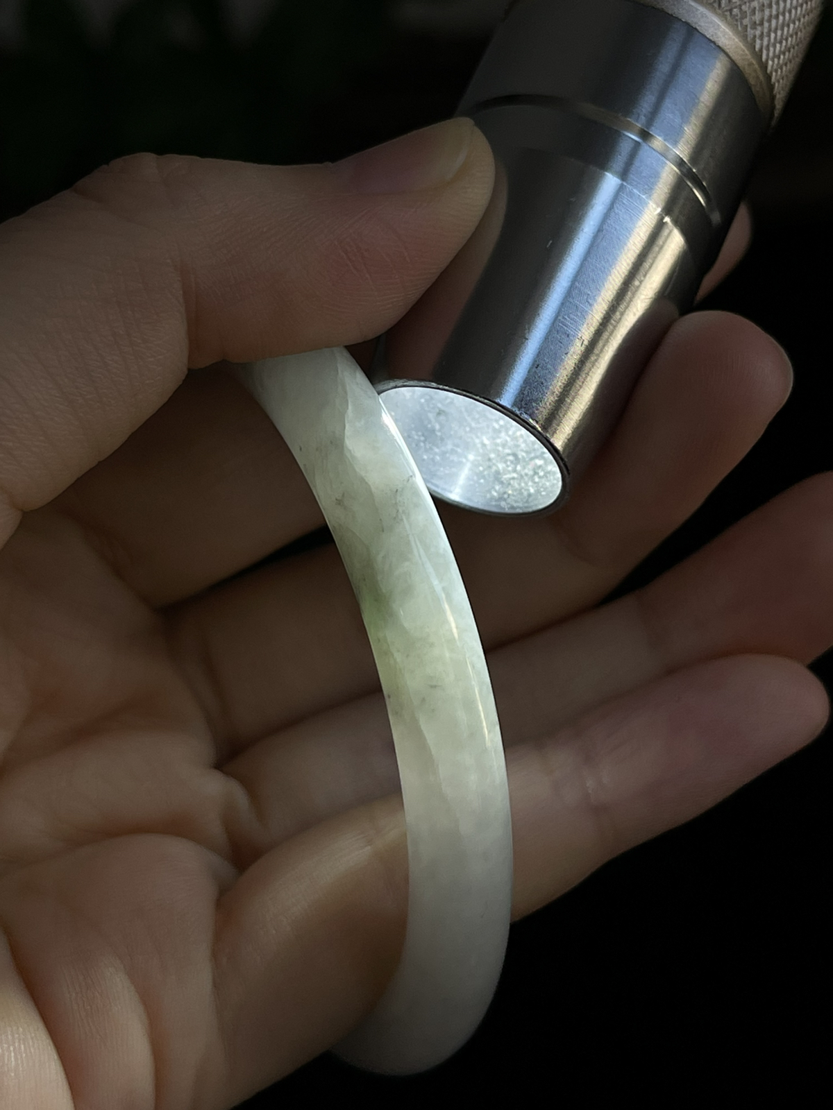 圆镯51.7圈口，翡翠手镯