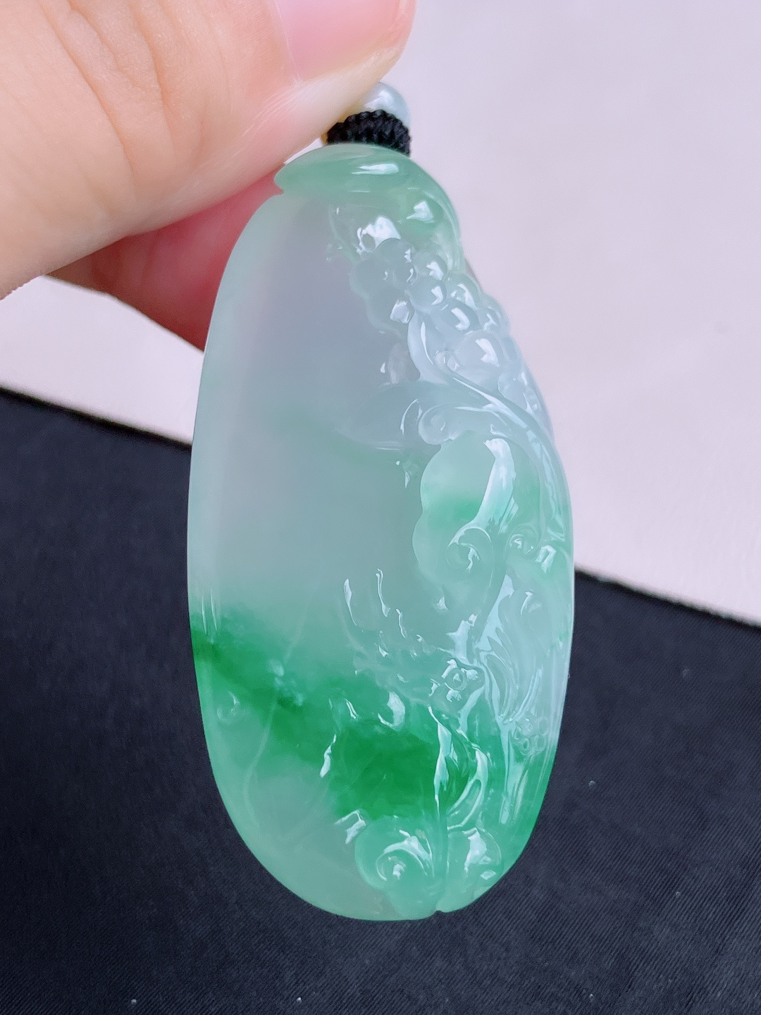 冰飘绿一平安，晶莹剔透，自然光实拍