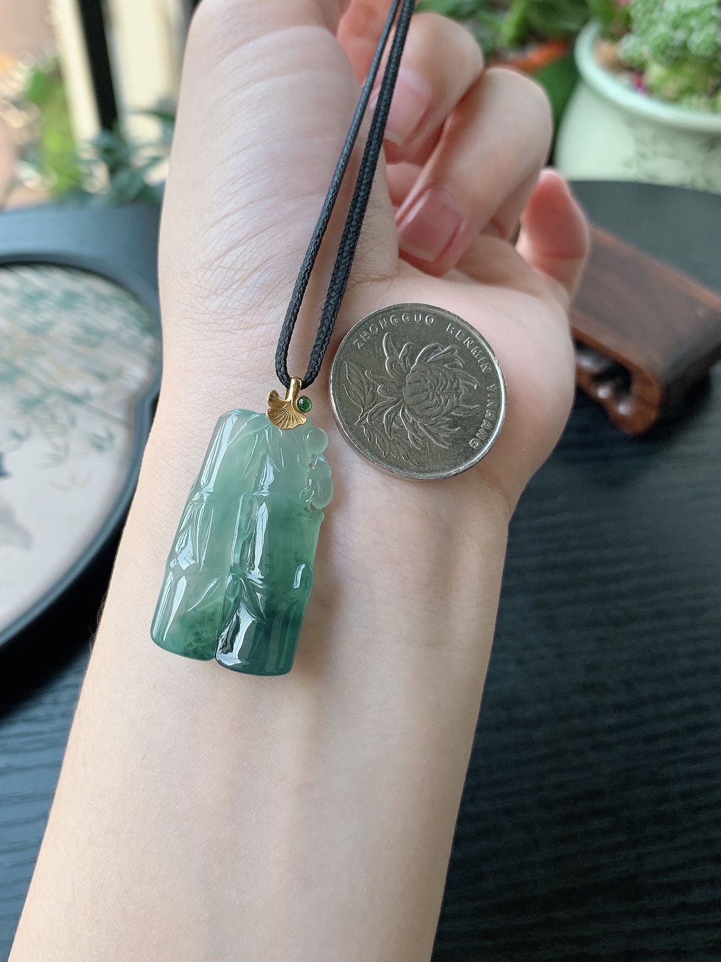 18k金镶嵌老坑冰种胶感飘花节节高升吊坠