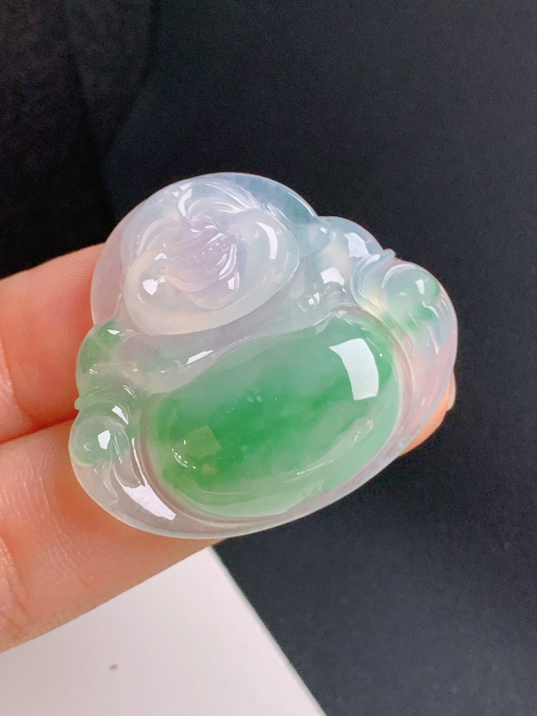 冰种飘绿佛公，翠色灵动，饱满厚装，喜乐纳福 01