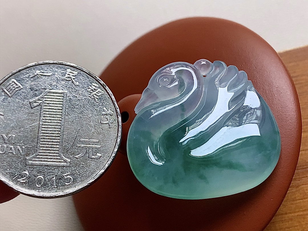 ️ 冰种飘花天鹅 飘花色泽漂亮，种水，无裂尺寸27.5*25.6*6.8