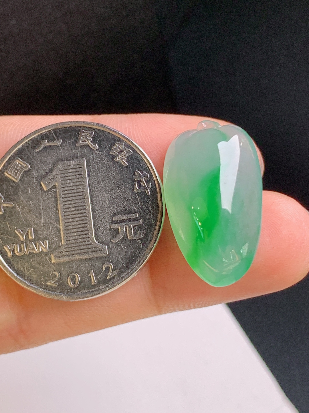 冰飘绿福瓜，翠色灵动，水头饱满，福气满满