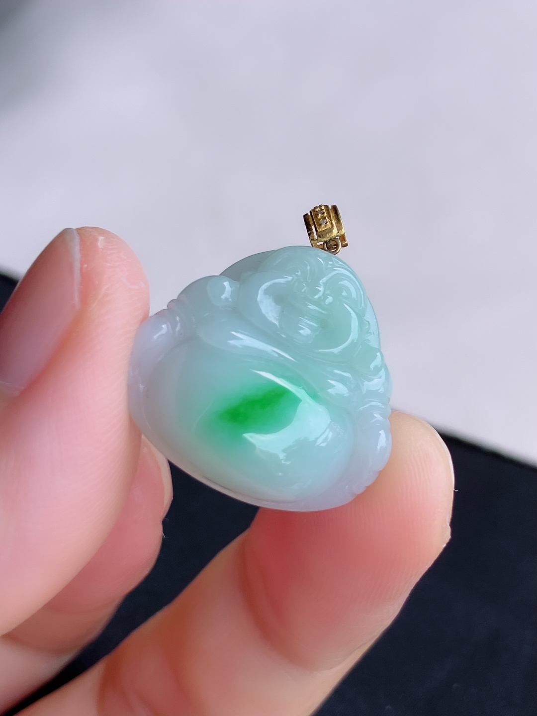 冰飘绿弥勒佛，细腻精致，自然光实拍