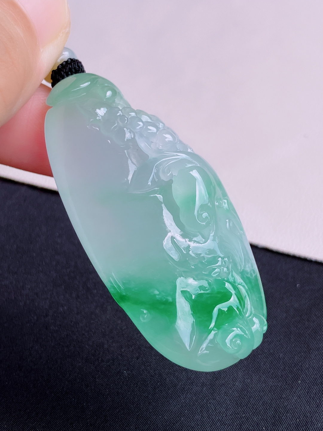 冰飘绿一平安，晶莹剔透，自然光实拍