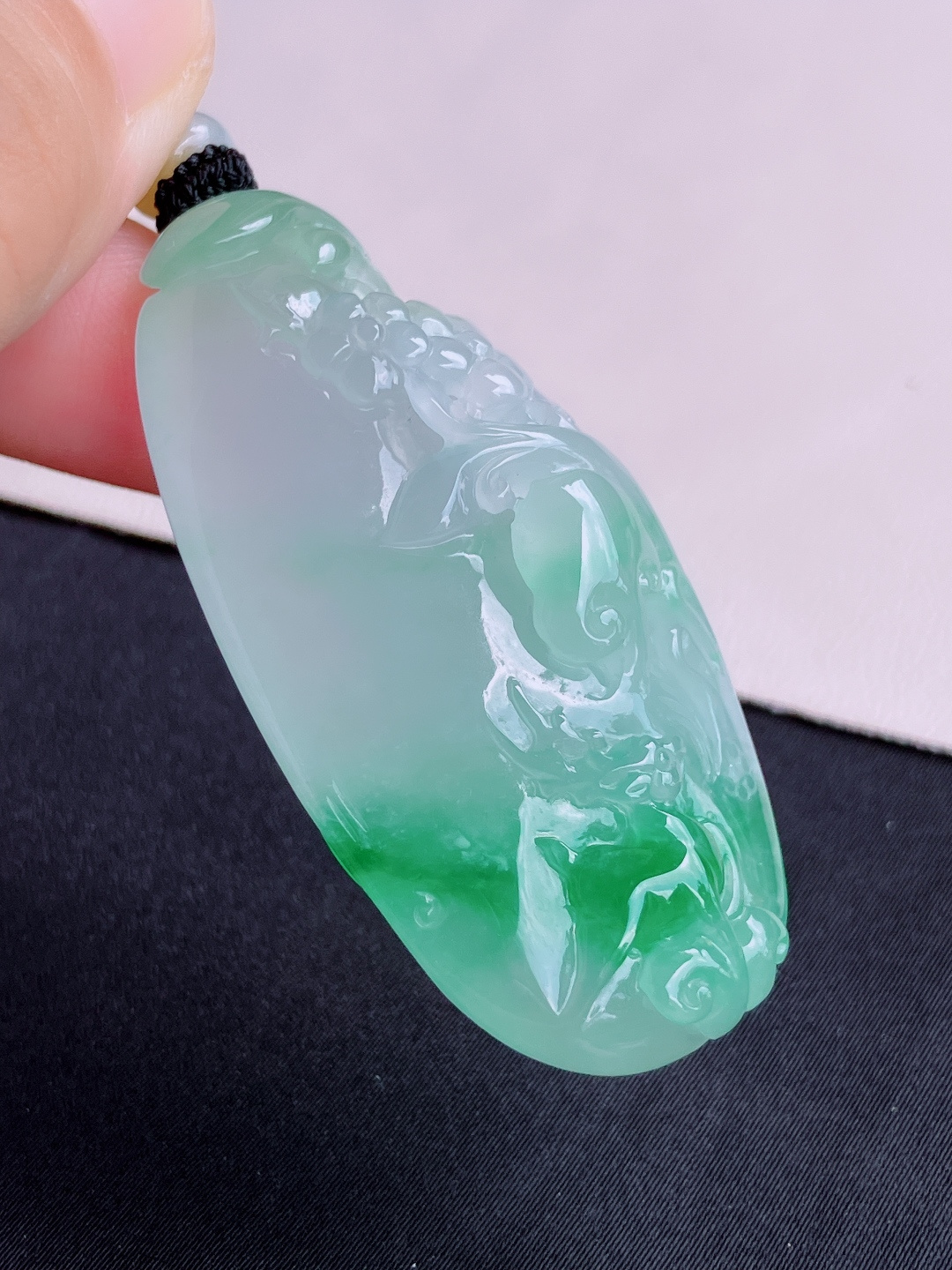 冰飘绿一平安，晶莹剔透，自然光实拍