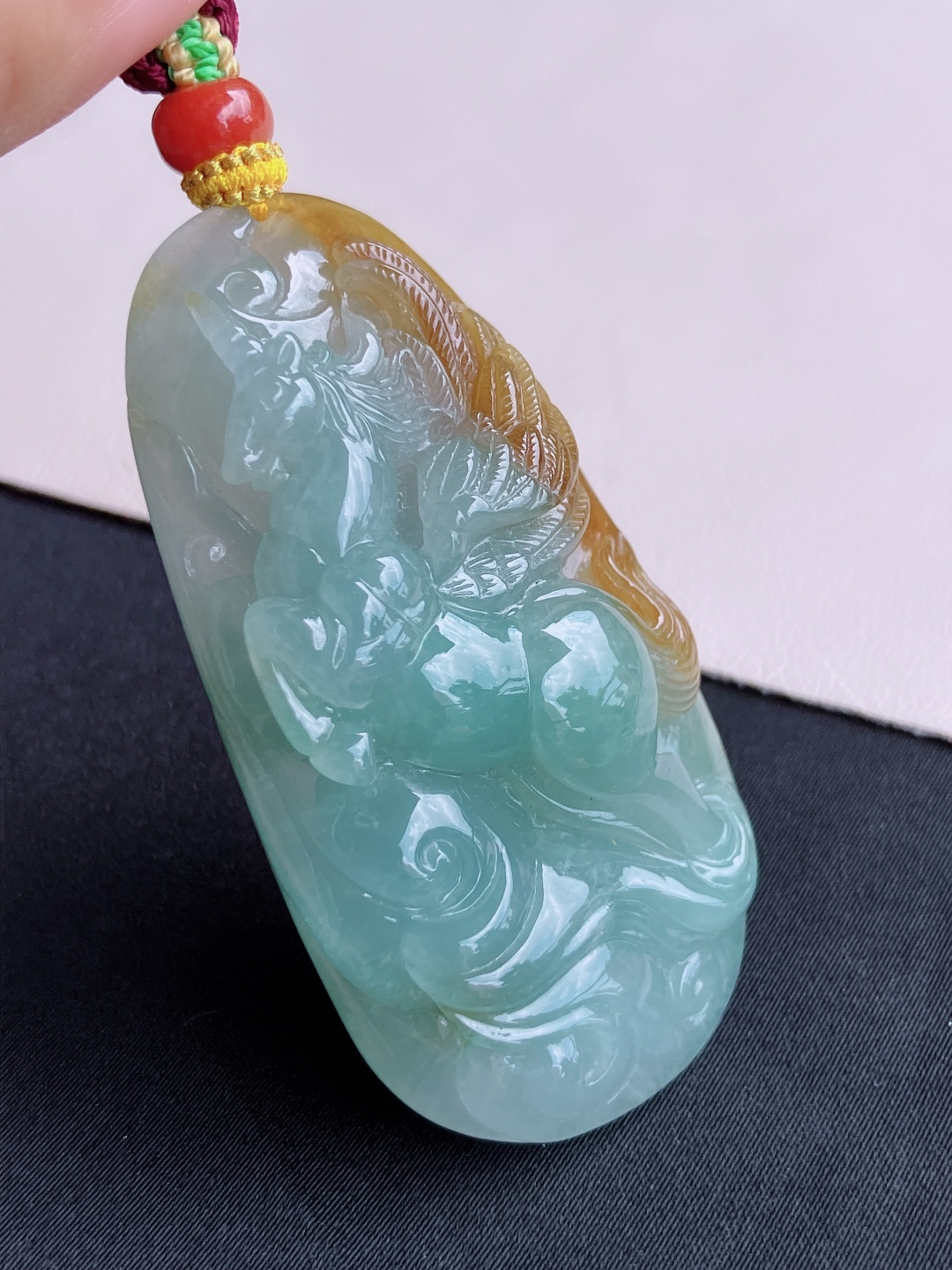 双彩马踏飞燕，特色大气，自然光实拍