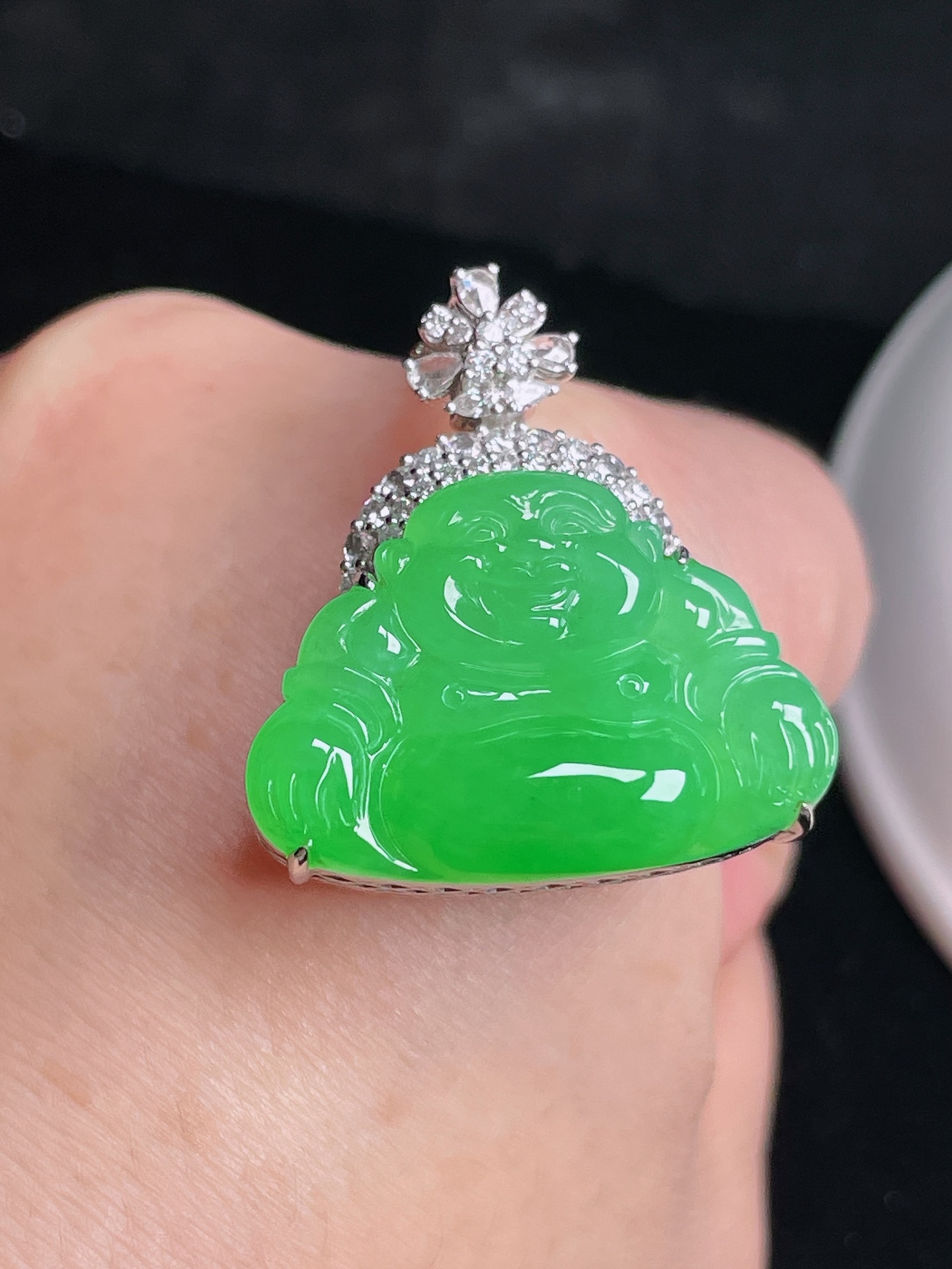 ️ 缅绿佛公 色绿莹润 无裂