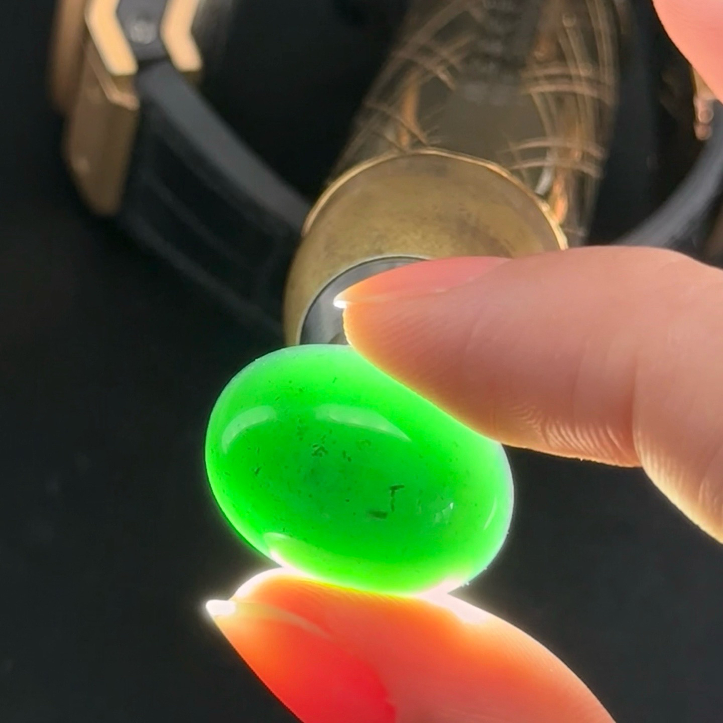 精品墨翠大蛋面 种好色正 黑度极好 打灯通透 油性十足 尺寸21.5
