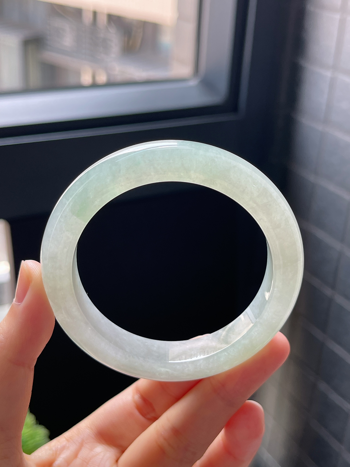 圈口53.5，冰糯种浅绿色飘花翡翠正圈手镯9.10