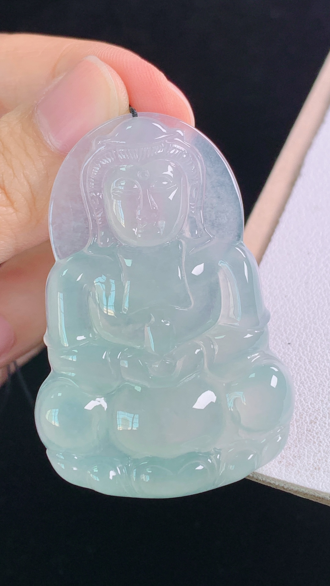 高冰观音 种水，冰透起光，无裂 尺寸:50.7-34.3-5.2mm 7