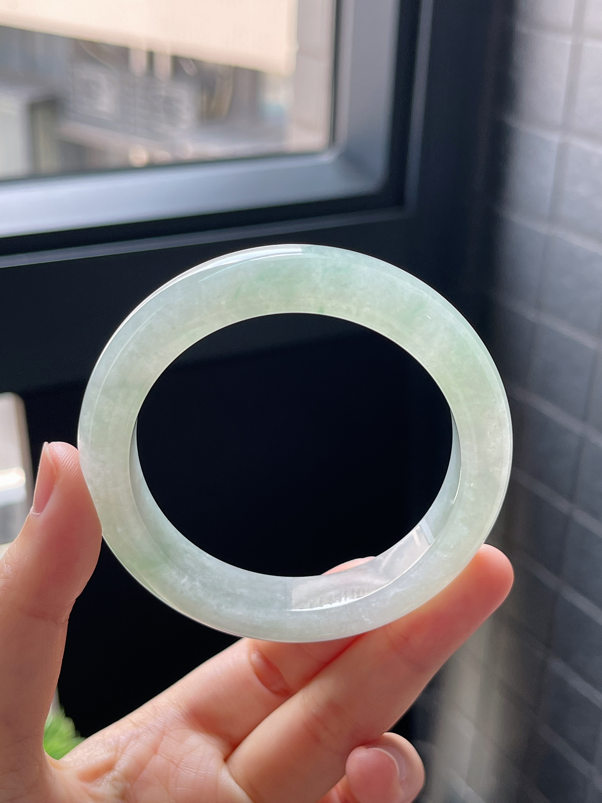 圈口53.5，冰糯种浅绿色飘花翡翠正圈手镯9.10