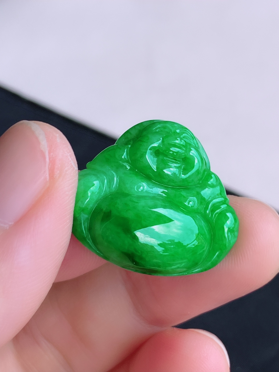 翠绿弥勒佛，色美清爽，尺寸24/21.6/5.6/自然光实拍