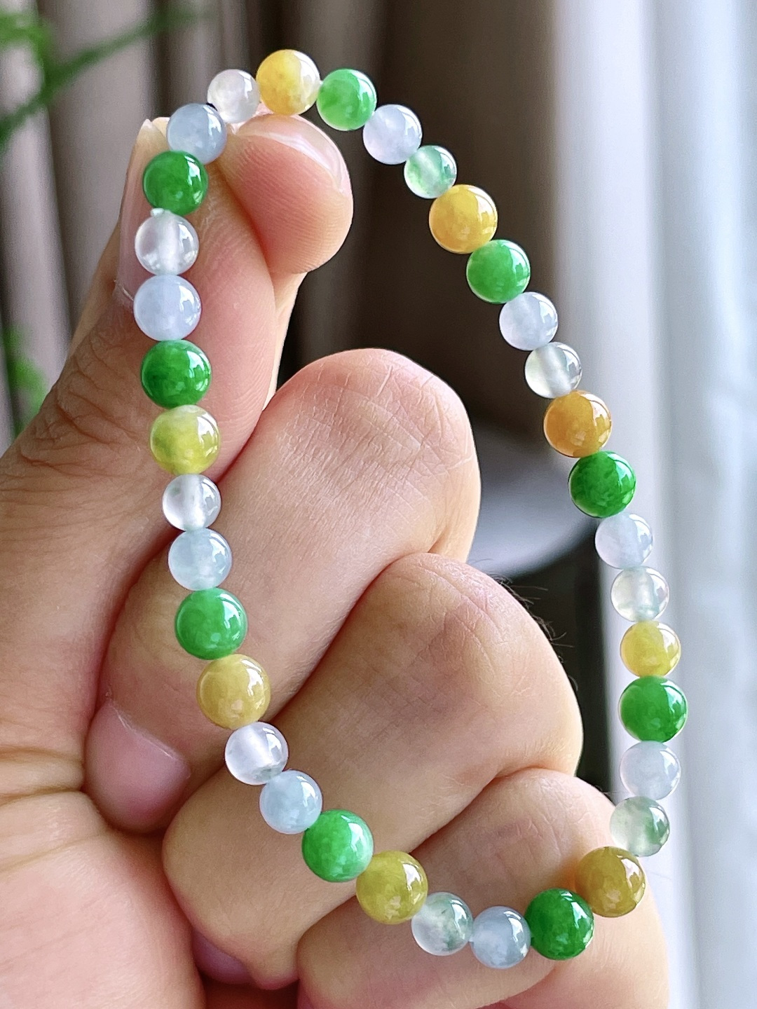 【珠子】冰多宝手串圆珠珠子手串【说明】性比高【尺寸】4.8-5.5mm【重量】8.3克