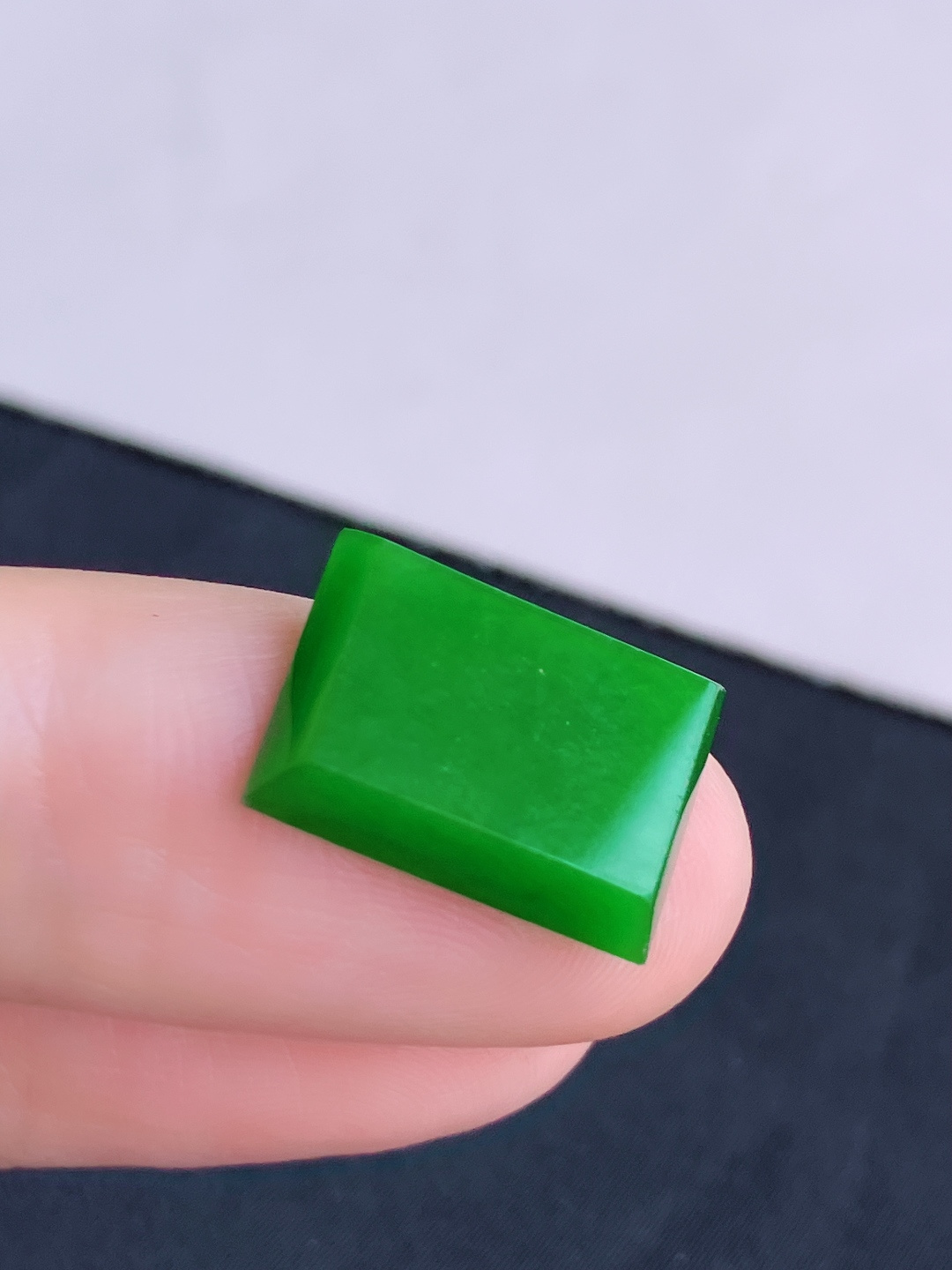 满绿马鞍面，细腻精致，自然光实拍