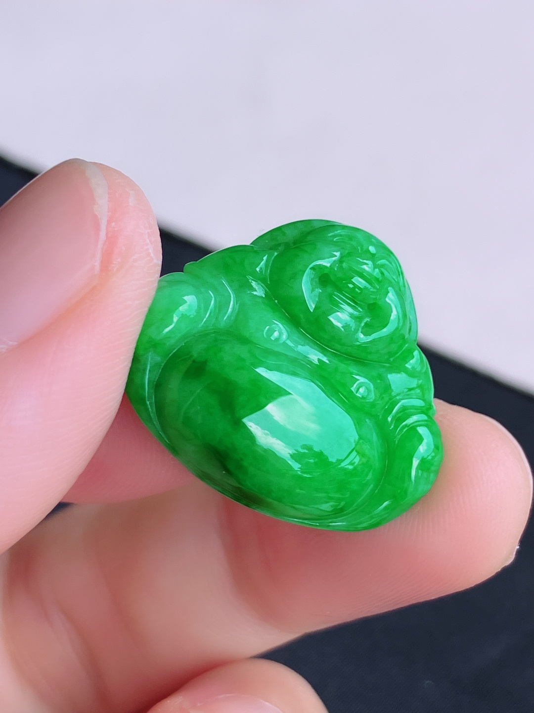翠绿弥勒佛，色美清爽，尺寸24/21.6/5.6/自然光实拍