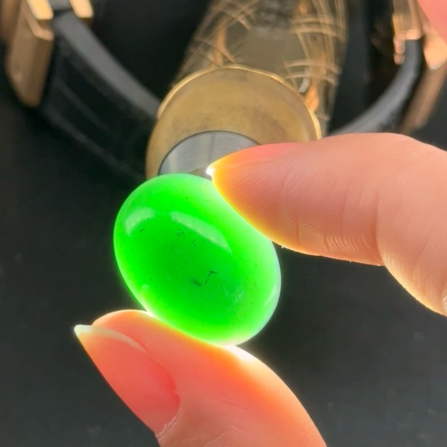 精品墨翠大蛋面 种好色正 黑度极好 打灯通透 油性十足 尺寸21.5