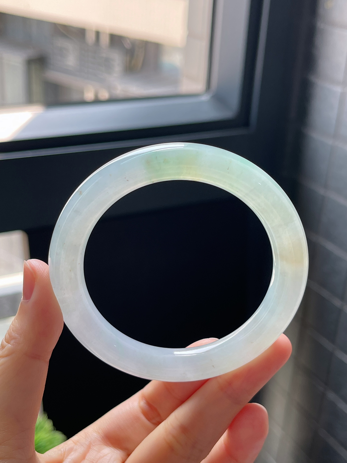 圈口55，冰-冰糯飘绿 沙金翡翠圆条手镯9.10