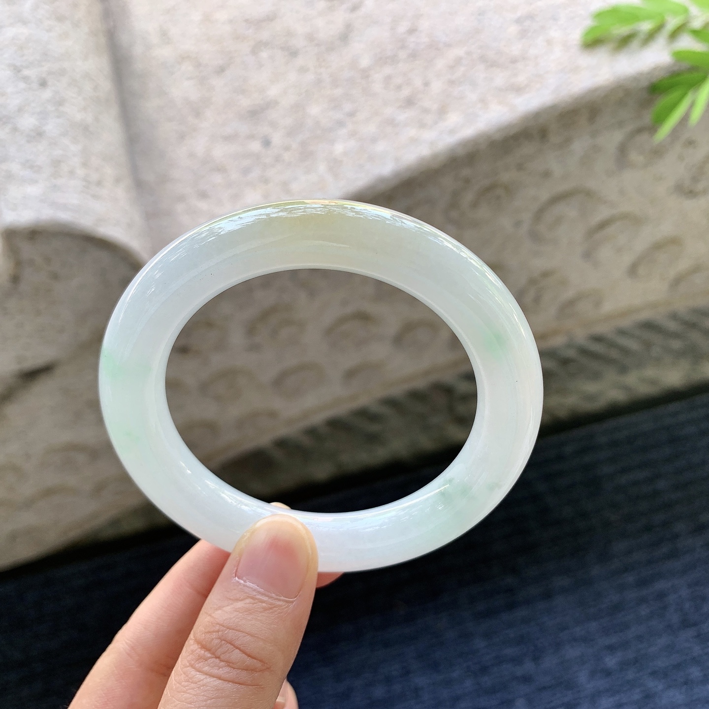 圆条54 55，细糯飘黄翡，飘绿，水润，种老，细腻，无裂，AD091007