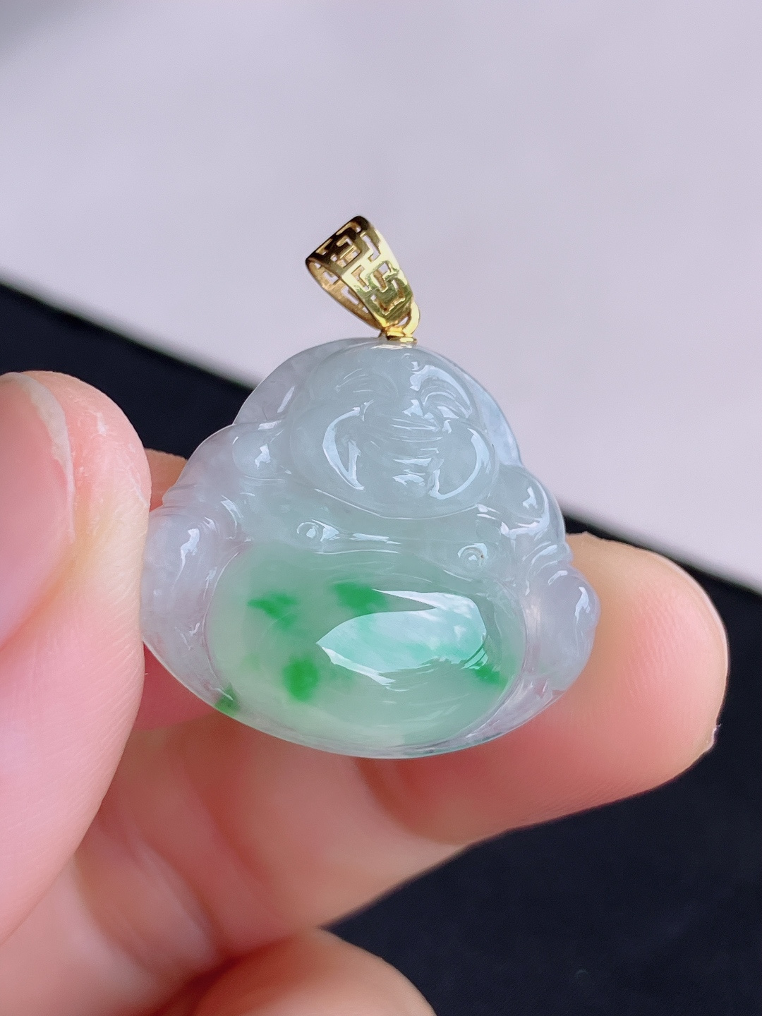 冰飘花弥勒佛，晶莹剔透，花色清爽，自然光实拍
