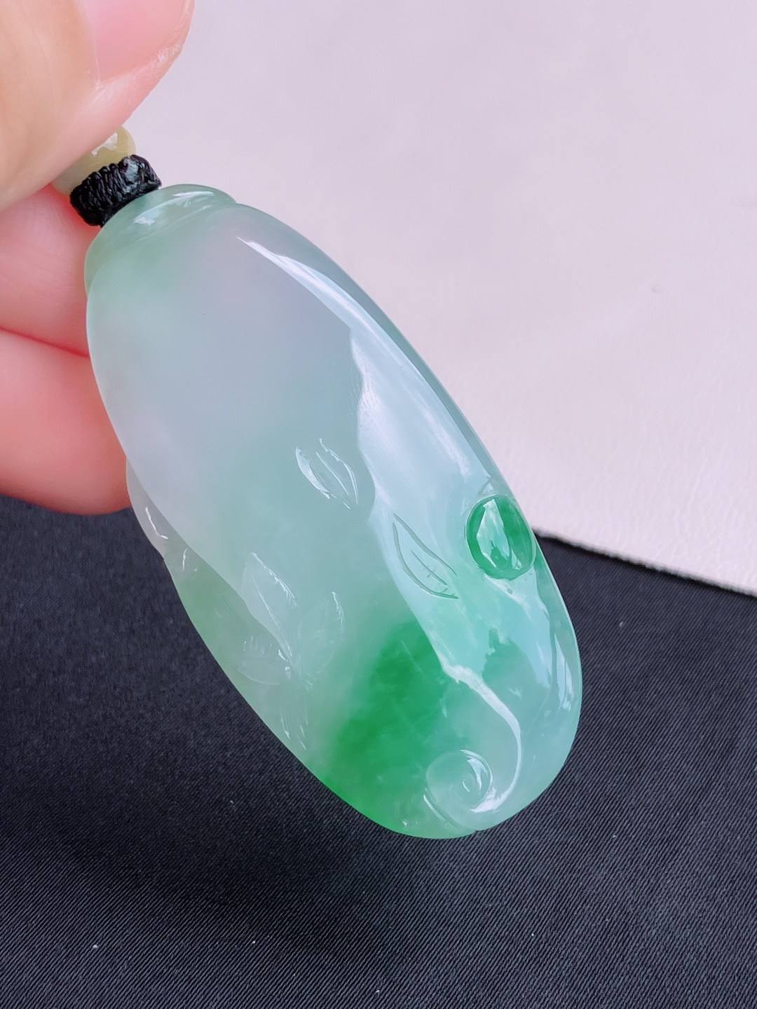 冰飘绿一平安，晶莹剔透，自然光实拍