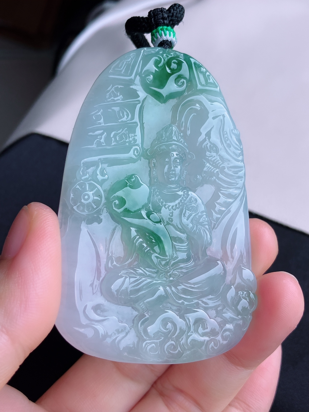 冰飘花普贤观音，晶莹剔透，尺寸70.8/45.6/5.6/自然光实拍