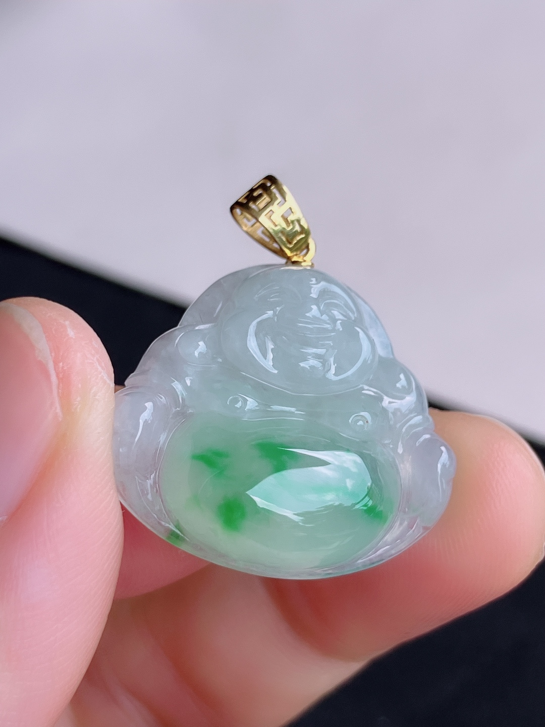 冰飘花弥勒佛，晶莹剔透，花色清爽，自然光实拍