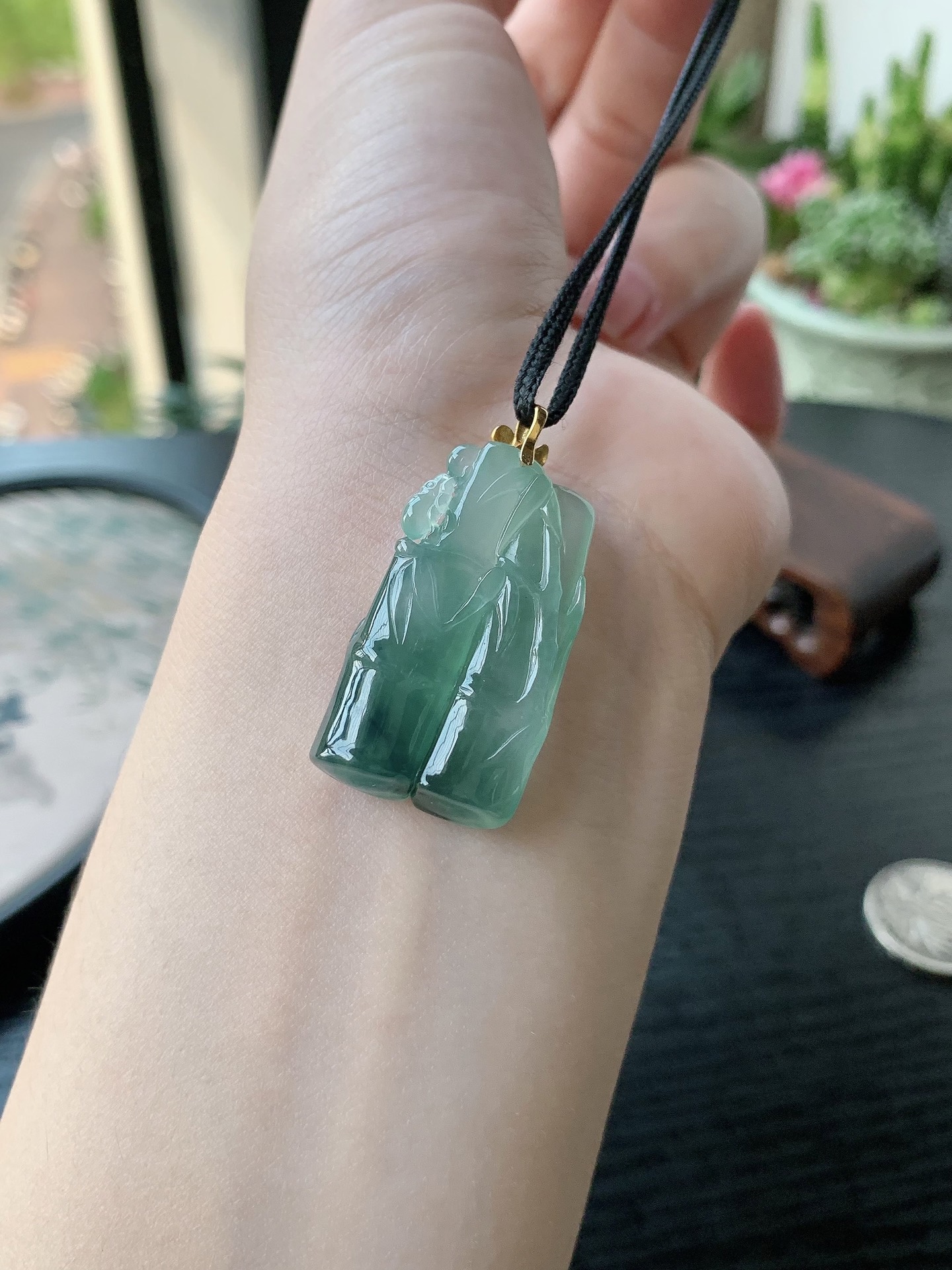 18k金镶嵌老坑冰种胶感飘花节节高升吊坠