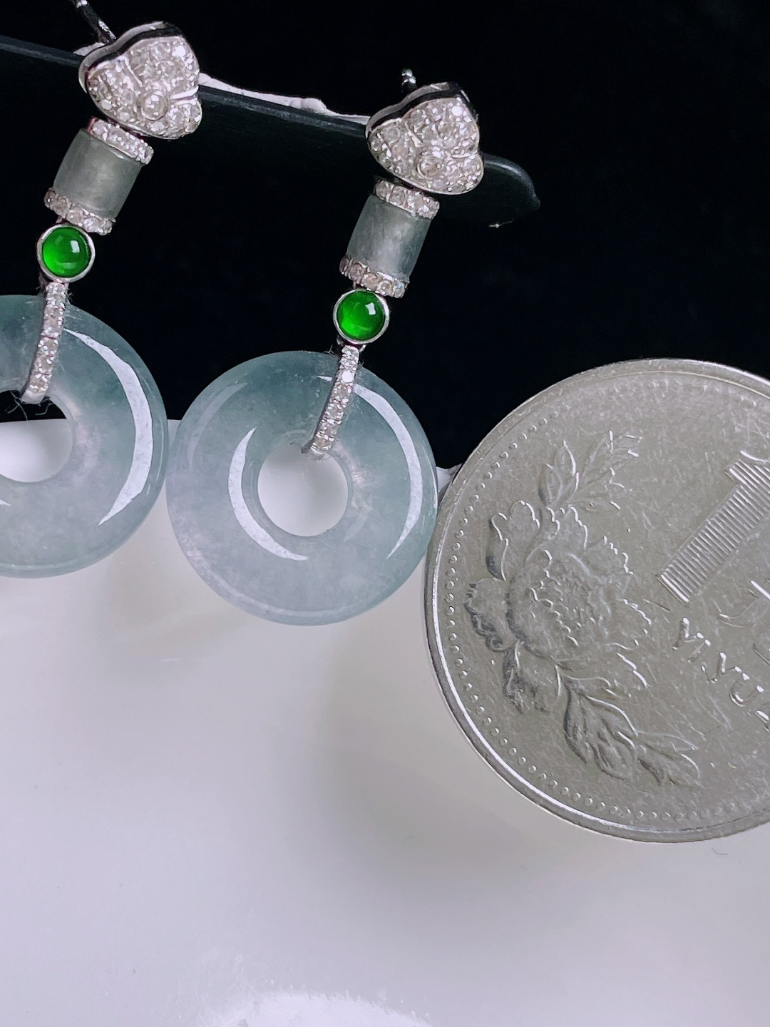 冰紫耳坠，18k镶嵌，老种起光，细底通透，尺寸：裸石14.3/3.3mm0909