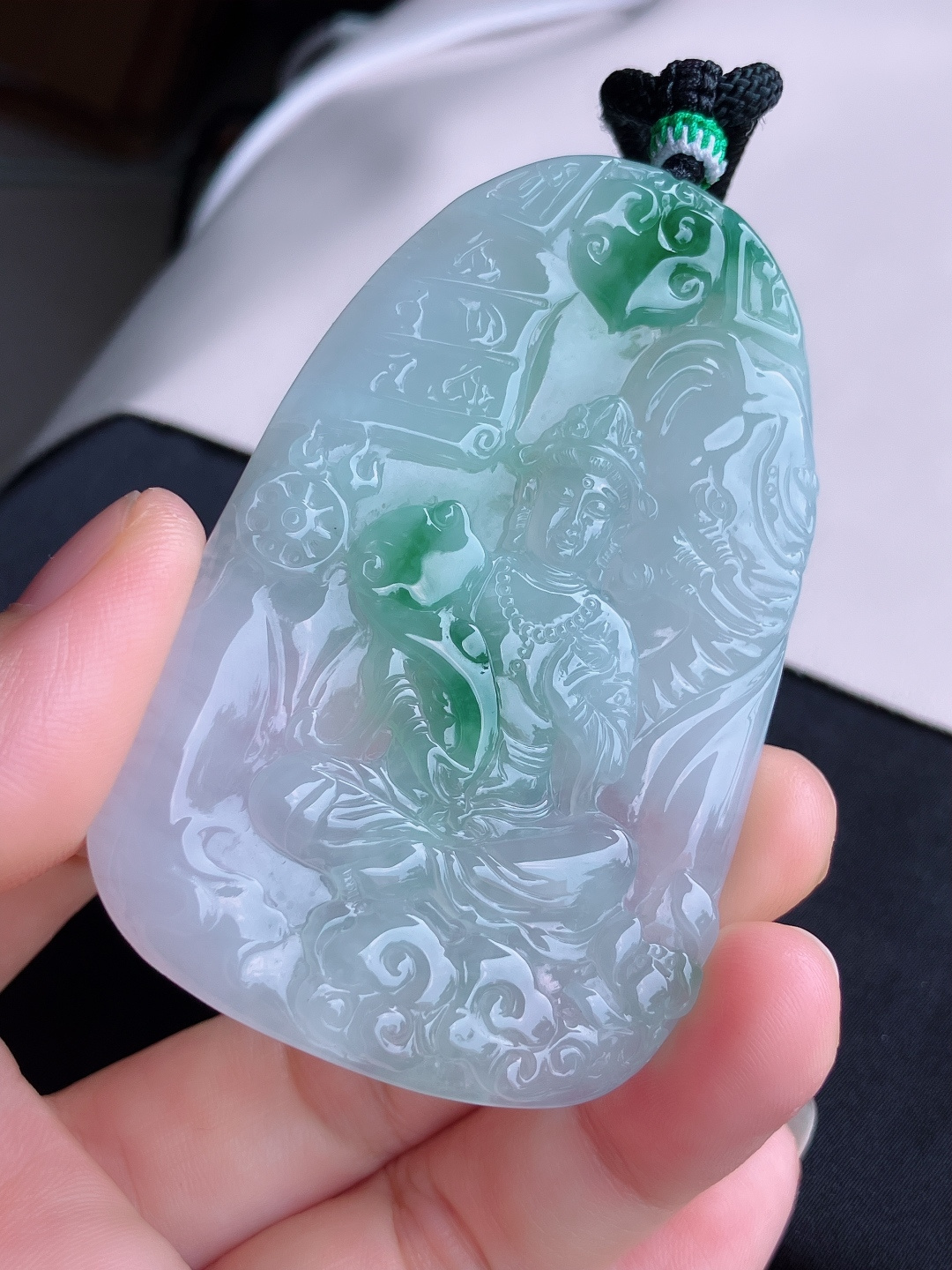 冰飘花普贤观音，晶莹剔透，尺寸70.8/45.6/5.6/自然光实拍