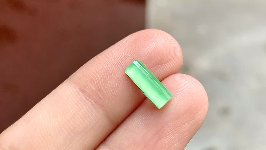 ️ 木纳绿马鞍 10.5*4*1.8 完整