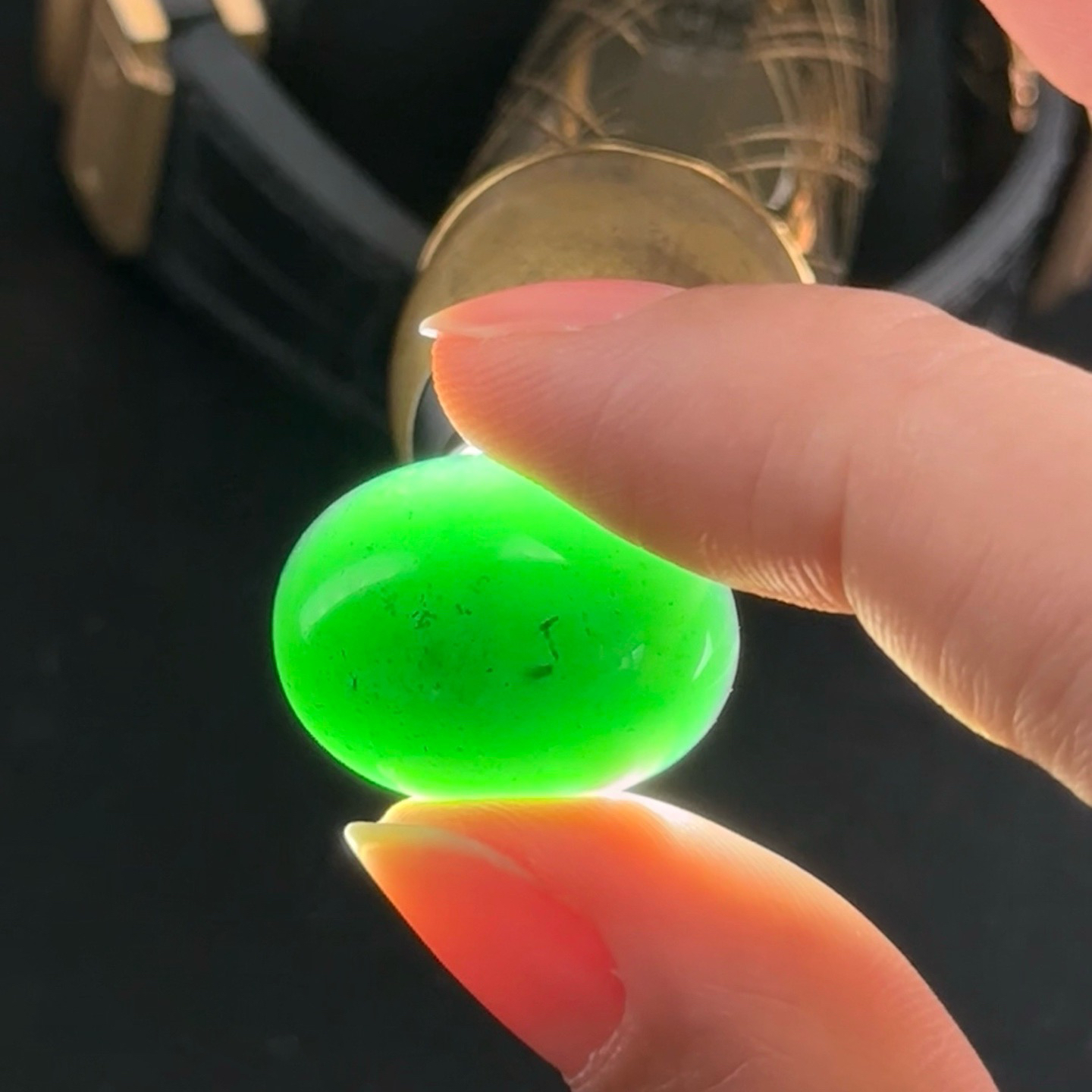 精品墨翠大蛋面 种好色正 黑度极好 打灯通透 油性十足 尺寸21.5