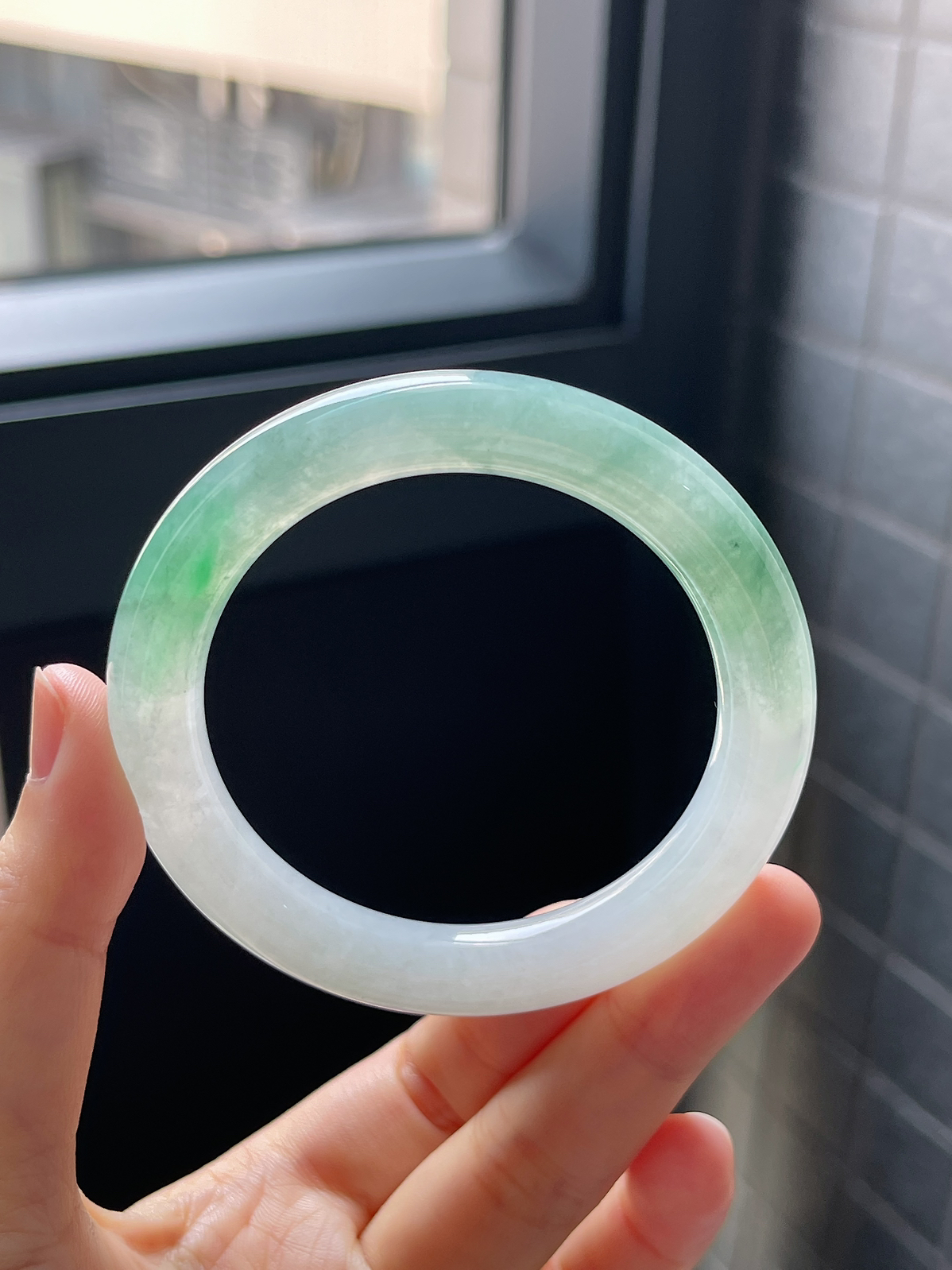 圈口52，冰糯种飘花翡翠圆条手镯9.10