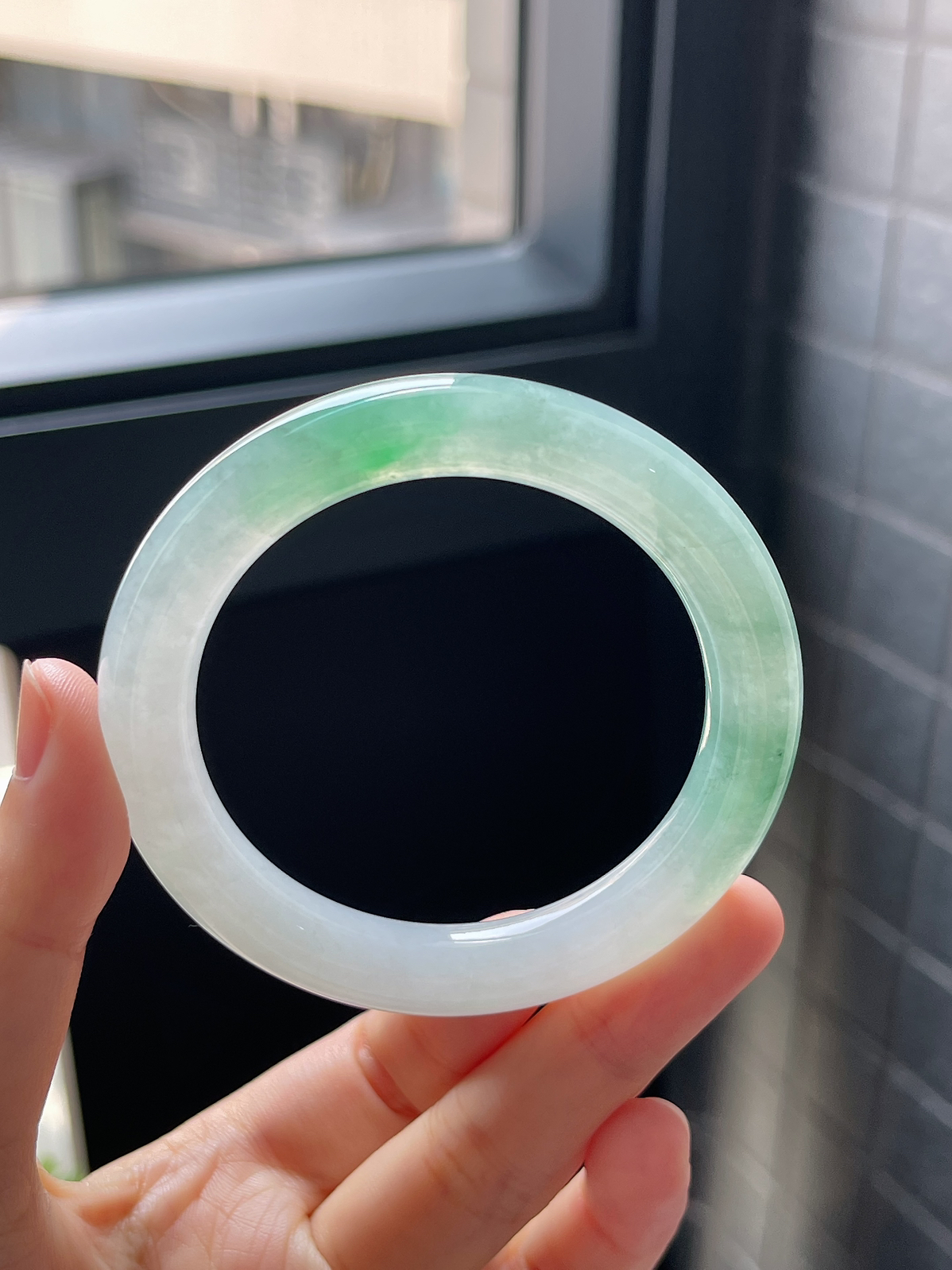 圈口52，冰糯种飘花翡翠圆条手镯9.10