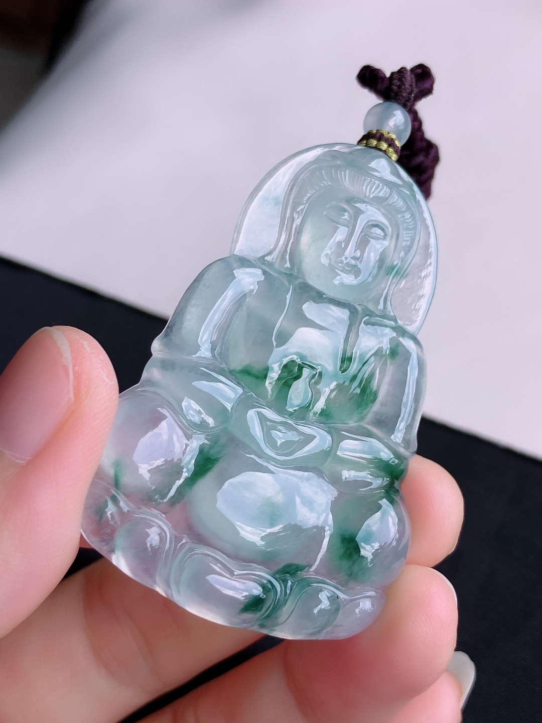 冰飘花观音，晶莹剔透，面容慈祥，尺寸56.6/37/6.8/自然光实拍