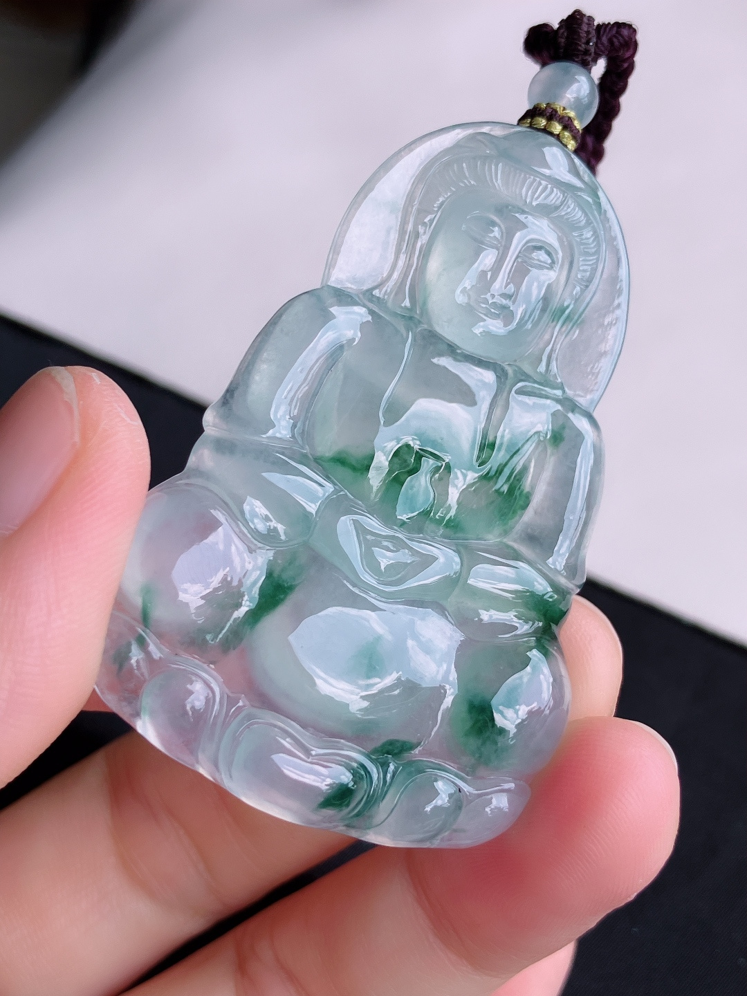 冰飘花观音，晶莹剔透，面容慈祥，尺寸56.6/37/6.8/自然光实拍
