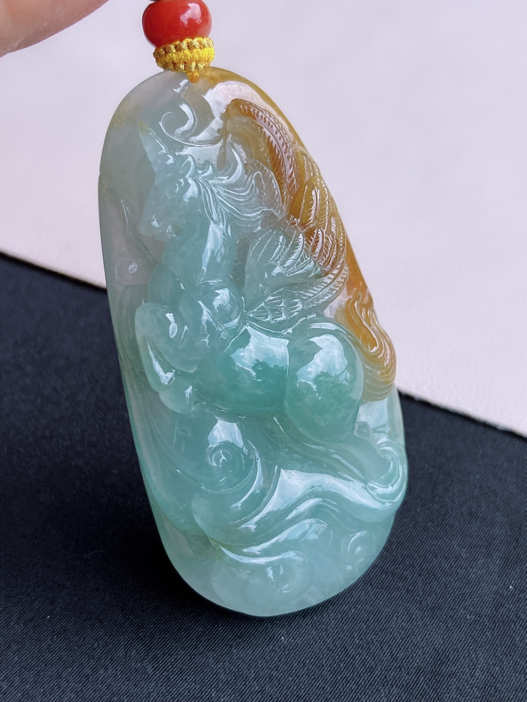 双彩马踏飞燕，特色大气，自然光实拍