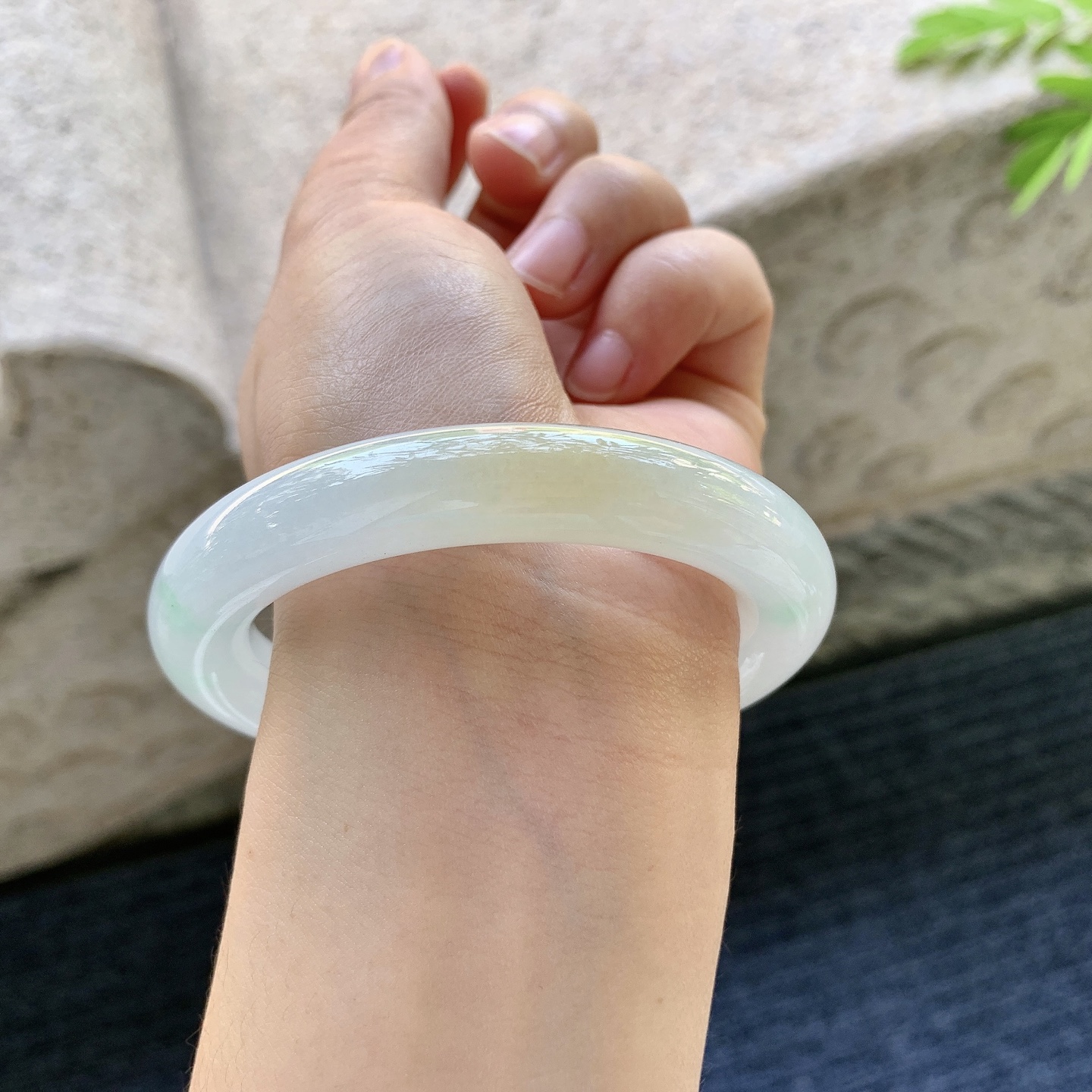 圆条54 55，细糯飘黄翡，飘绿，水润，种老，细腻，无裂，AD091007