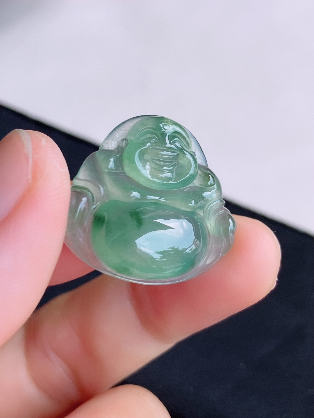 冰飘花弥勒佛，晶莹剔透，花色清爽，自然光实拍