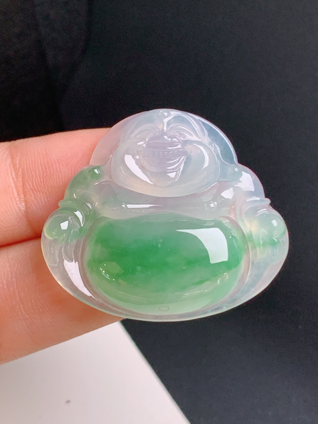 冰种飘绿佛公，翠色灵动，饱满厚装，喜乐纳福 01