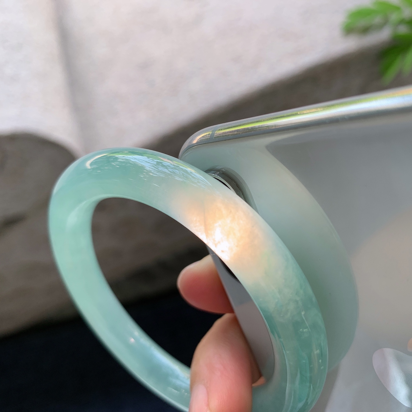 圆条50 51，冰晴绿，清透，水润，种老，细腻，打灯有絮线
