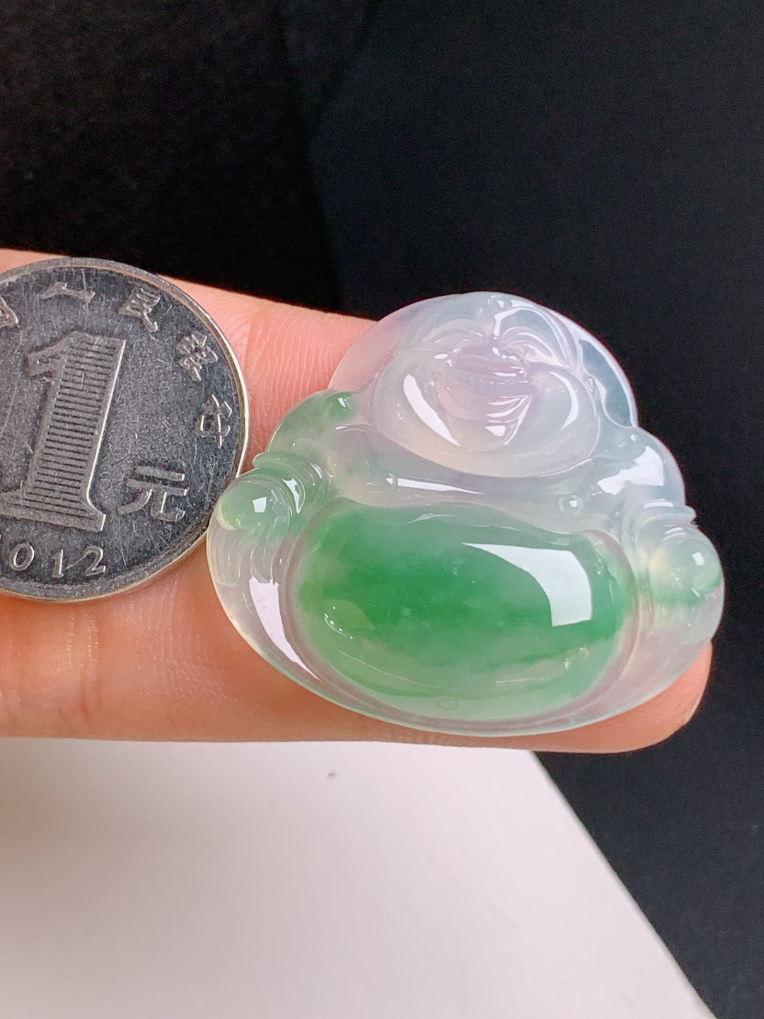 冰种飘绿佛公，翠色灵动，饱满厚装，喜乐纳福 01