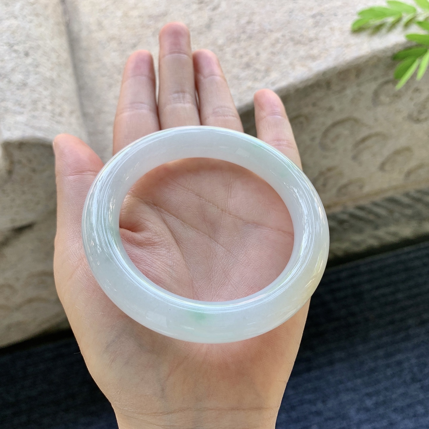 圆条54 55，细糯飘黄翡，飘绿，水润，种老，细腻，无裂，AD091007