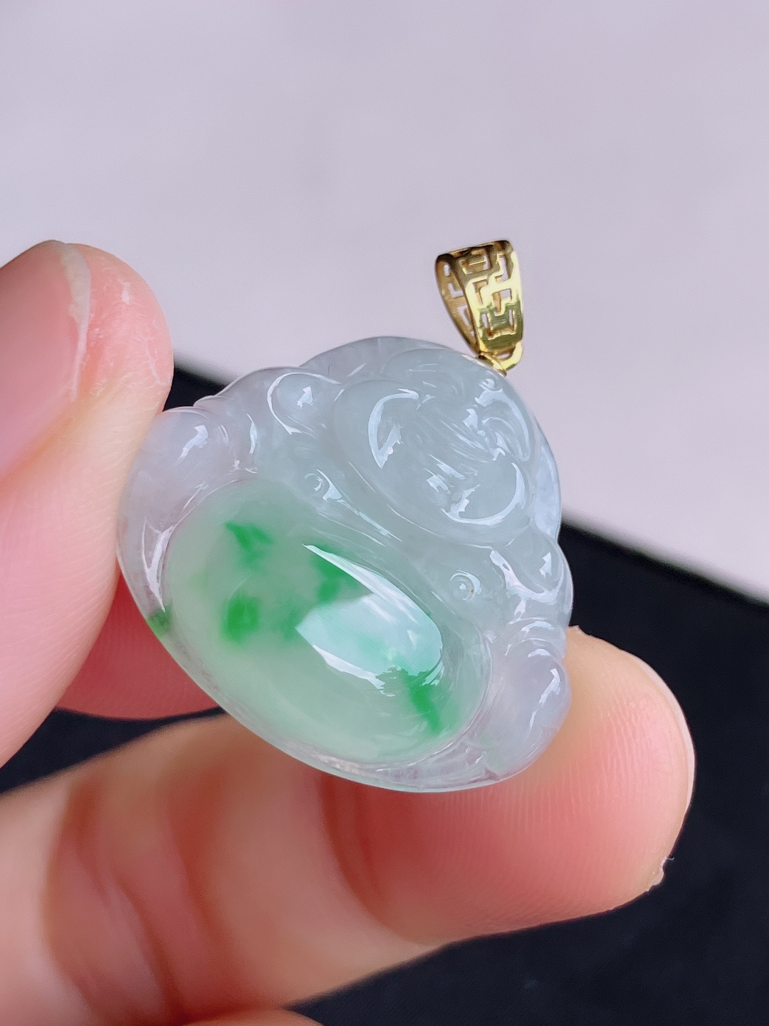 冰飘花弥勒佛，晶莹剔透，花色清爽，自然光实拍