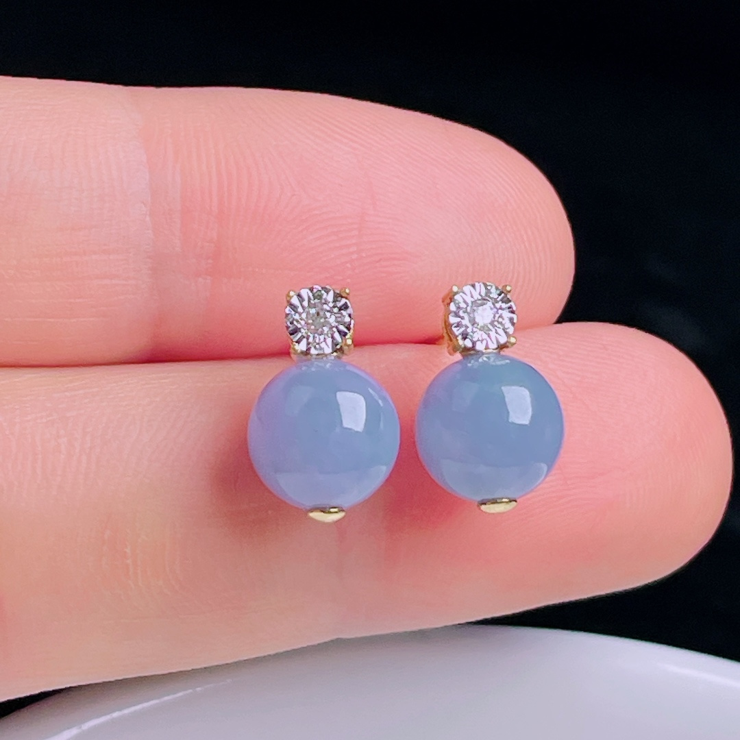耳钉，18k镶嵌，老种起光，细底通透，尺寸：裸石8mm0909